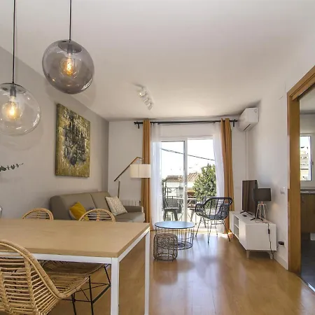 Spaces Terrace Apartment- 1 Bedroom, 1bathroom, Huge Terrace Apartamento Sitges