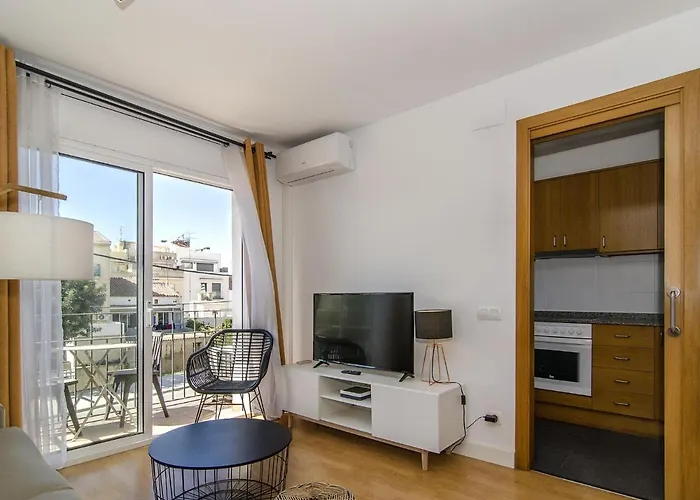 Spaces Terrace Apartment- 1 Bedroom, 1bathroom, Huge Terrace * Sitges